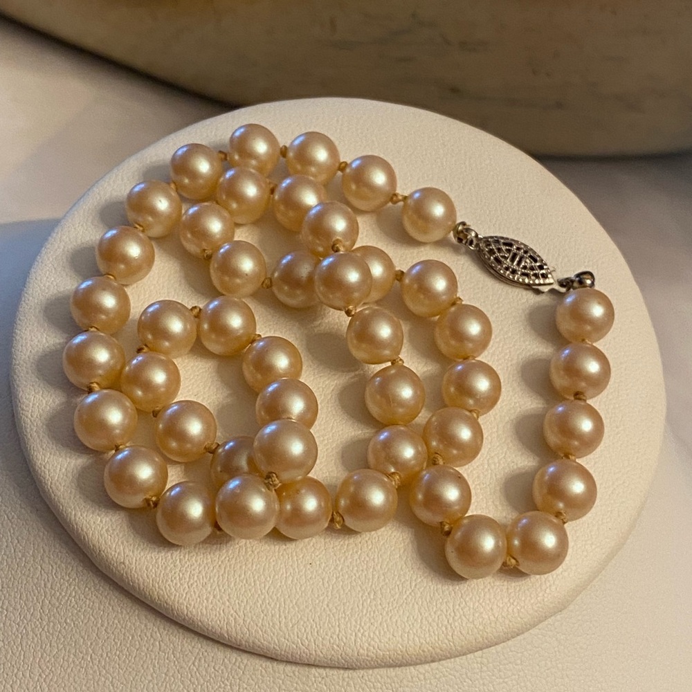 Classic Vintage Freshwater Champagne Pearl Sterling Silver Clasp Strand Necklace